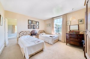 Photo 52- click for photo gallery